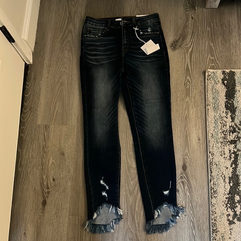 Vici size 7 high rise stretchy jeans